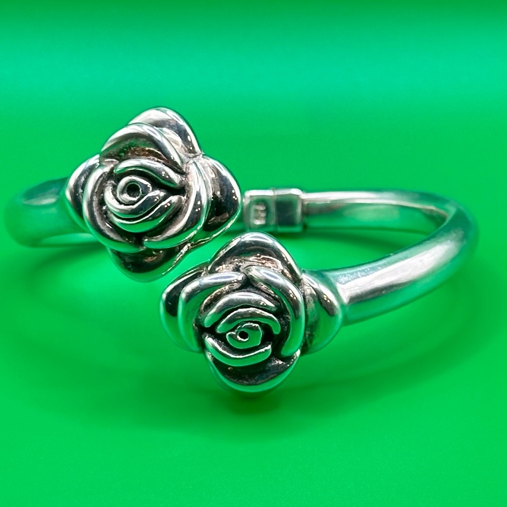 925 Sterling Silver Rosebud Cuff Bracelet